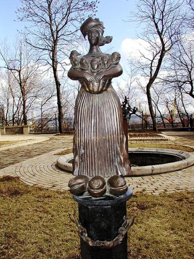 Памятник «Одесса-мама»